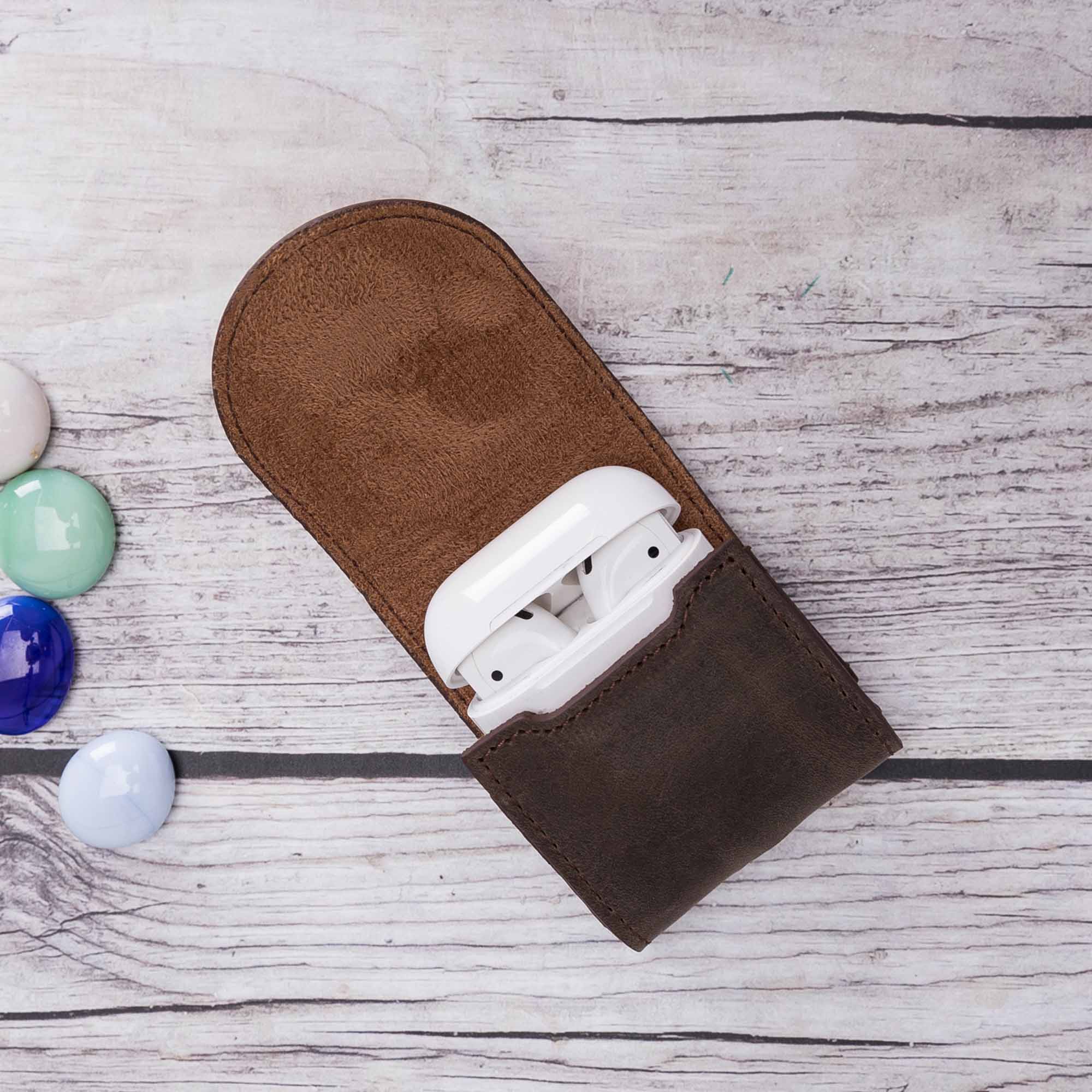 Mai Magnet Leather Case for AirPods 1 & 2 - BROWN - saracleather